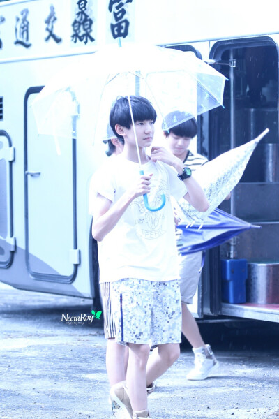 王源 TFBOYS 源源 cr.NectaRoy