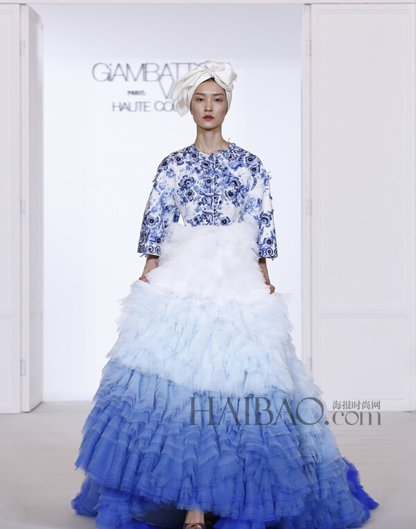 西班牙Alhambra花园中的闲庭信步！海报君带来Giambattista Valli 上海高级定制大秀台前幕后大揭秘！