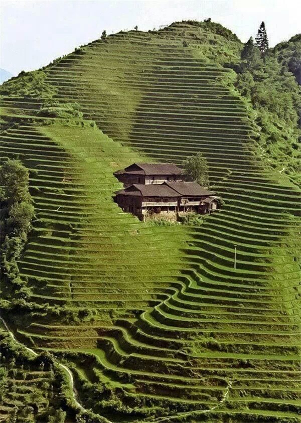 那小山村