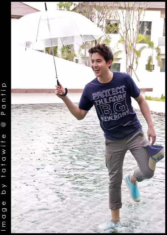 James Jirayu 外拍杂志。