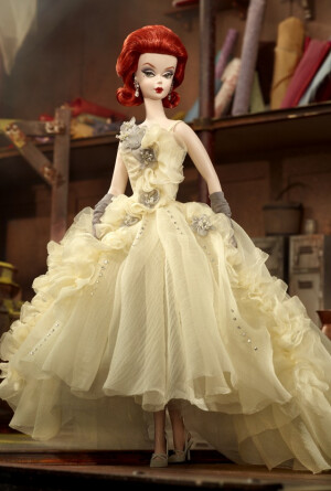 芭比娃娃 2012限量版 Gala Gown Barbie® Doll【价格109.99美元】silkstone