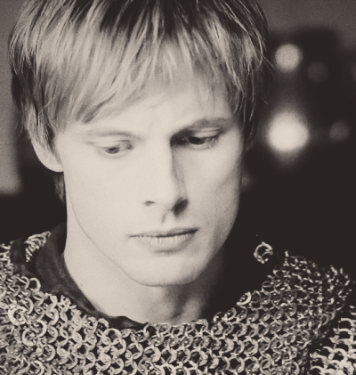 Bradley James 小布