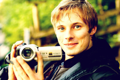 Bradley James 小布