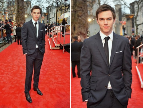 Nicholas Hoult 尼子