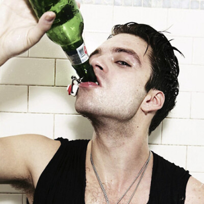 Sebastian Stan 塞包子 买买买