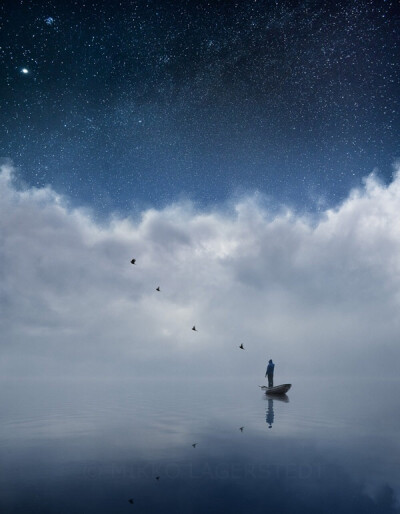 Mikko Lagerstedt来自芬兰，是一名自学成才的摄影师。Mikko Lagerstedt从2008年12月才开始接触摄影，他着迷于夜空和迷雾，喜欢拍摄芬兰广阔的自然景象，目标是透过摄影来捕捉当下的情感，定格那一瞬间的心境。