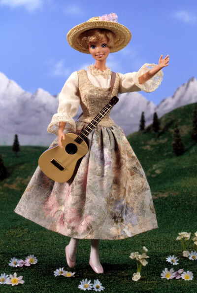 芭比娃娃 1995限量版 Barbie® Doll as Maria in The Sound of Music™ 音乐之声 好莱坞