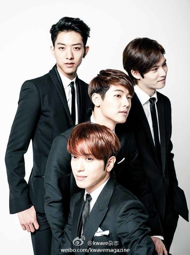 CNBLUE.