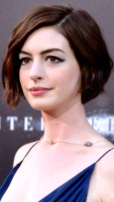 Anne Hathaway