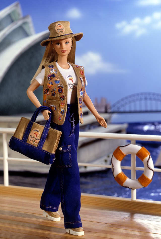 芭比娃娃 2000限量版 Sydney 2000 Olympic Pin Collector Barbie? Doll 悉尼奥运会【价格39.99美元】