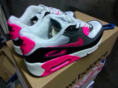 nike max 90白桃灰