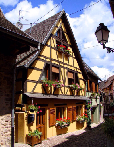 【法国最美小镇Eguisheim】你在这里，会觉得自己站在画里！