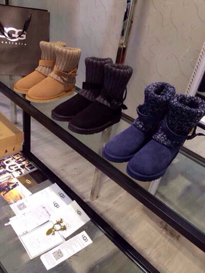 UGG实拍 专柜皮毛一体雪地靴 里面皮毛一体上面毛线 尺码35-39