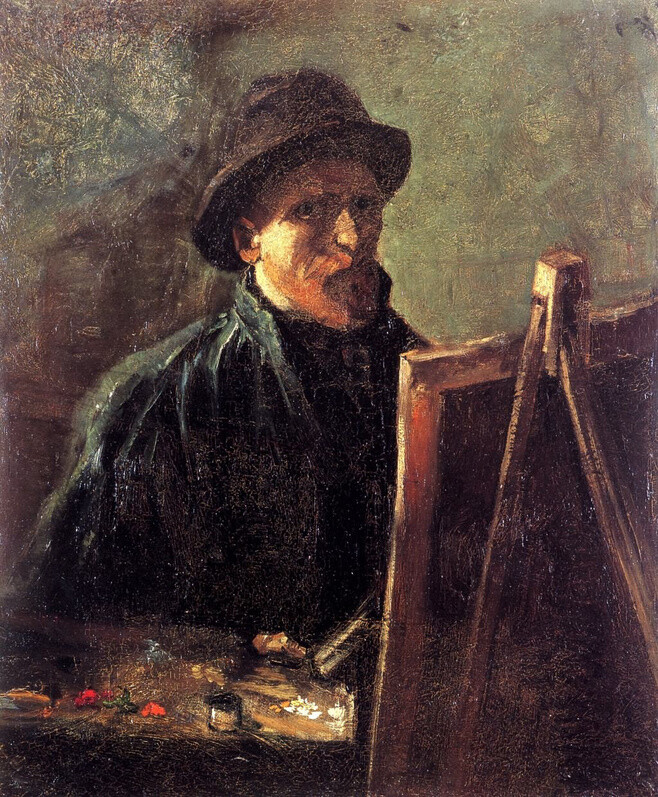 梵高画架旁戴黑色毡帽的自画像 令人感到惊奇的是, 在巴黎期间的28幅自画像中, 只有两幅表现了作画时的梵高, 而且它们分别是标志着他在巴黎两年生活的开始和结束。这幅是第一幅, 暗色调, 画于他刚刚抵达巴黎的时候。