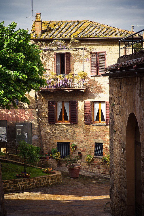 Balcony, Monticchiello, Tuscany, Italy