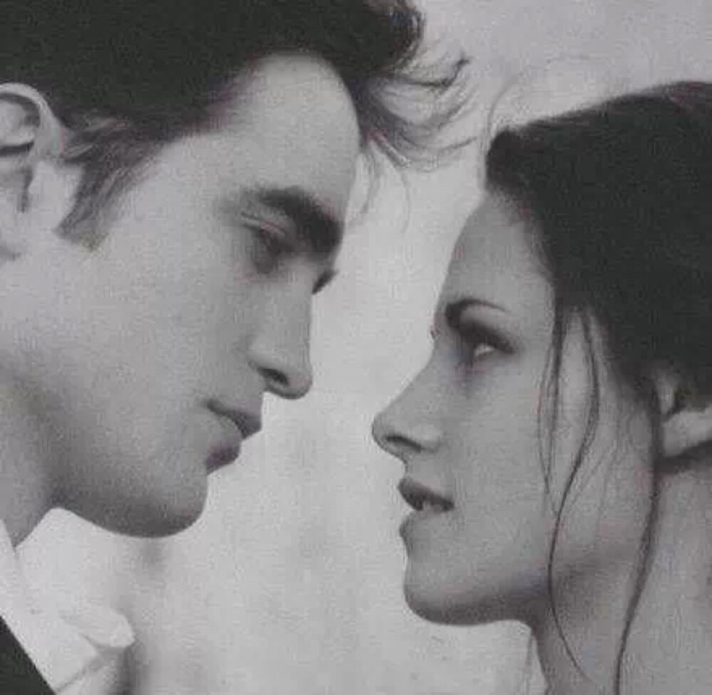 Robert Pattinson and Kristen Stewart ✨