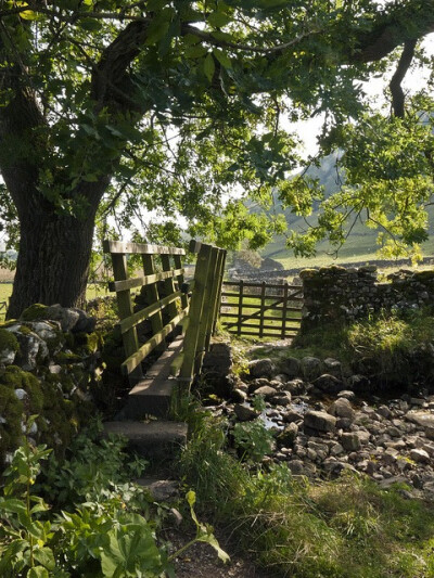 Narrow Bridge, Dales Way, England