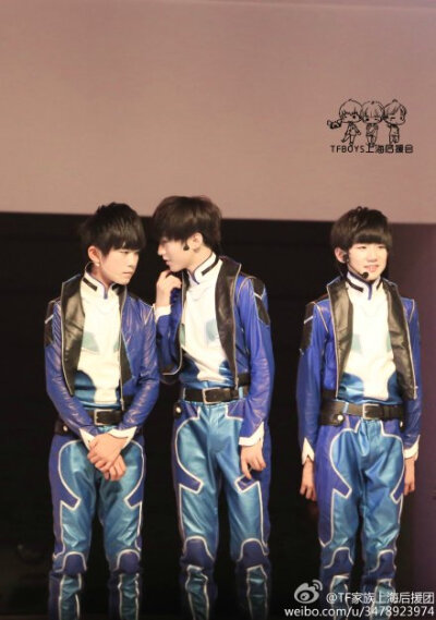 #TFBOYS# 热力赛车发布会 cr：logo