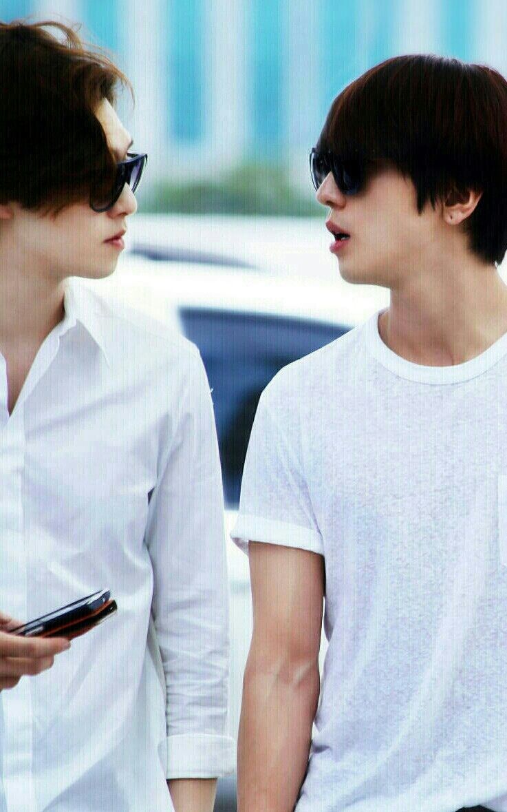 李宗泫。郑容和