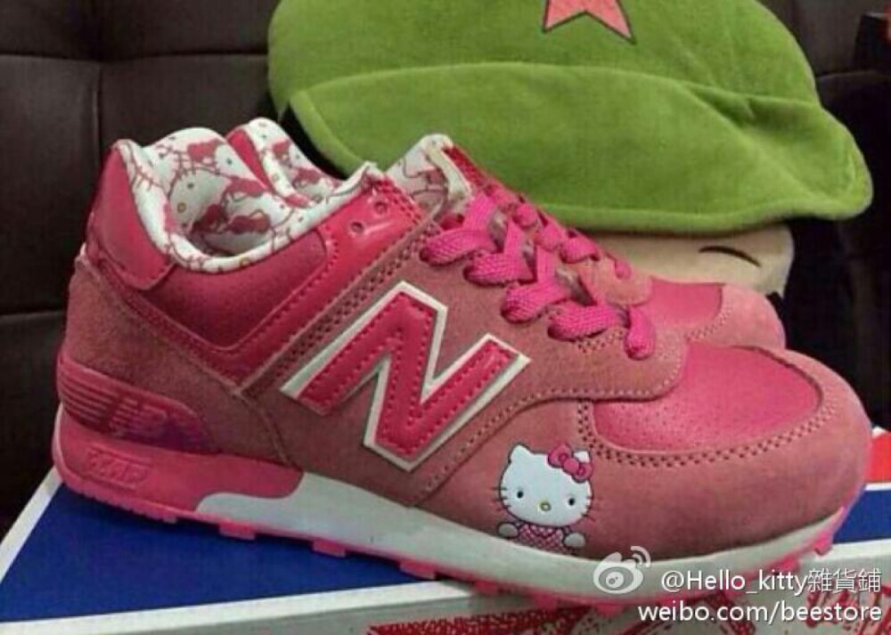 NB kitty款运动鞋