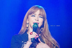 朴春 2NE1 PARK BOM