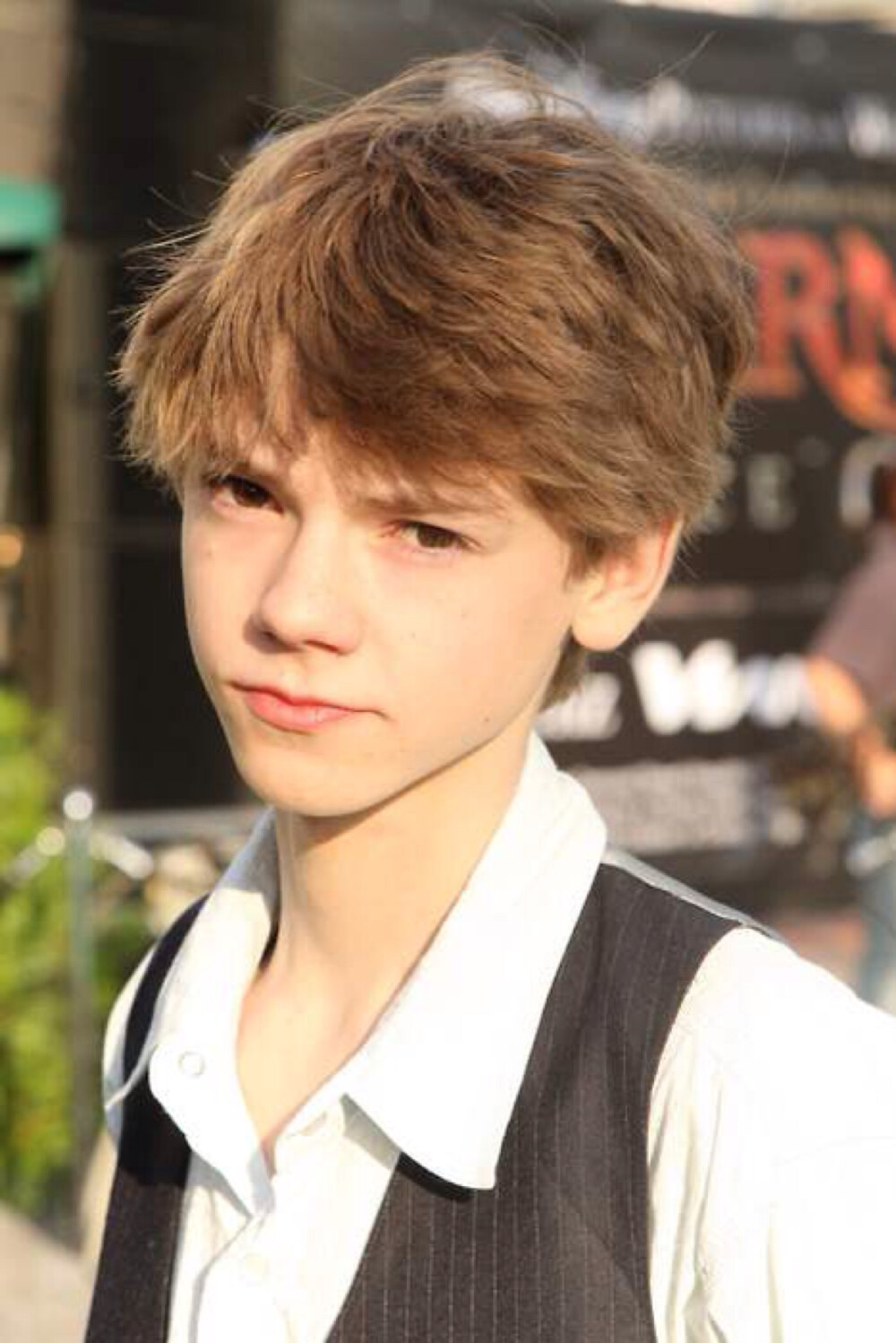 Thomas Sangster移动迷宫