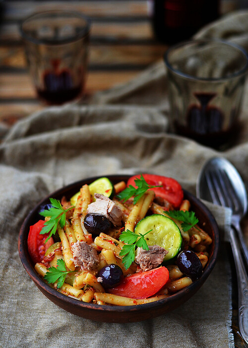 蔬菜沙拉配意面