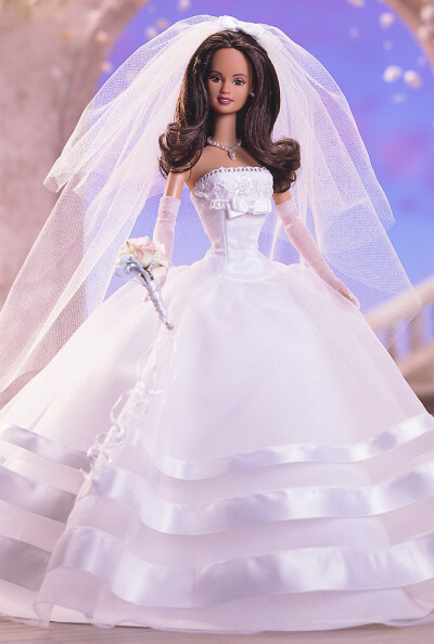 芭比娃娃 2000限量版 Millennium Wedding™ Barbie® Doll 婚纱 新娘【价格49.98美元】