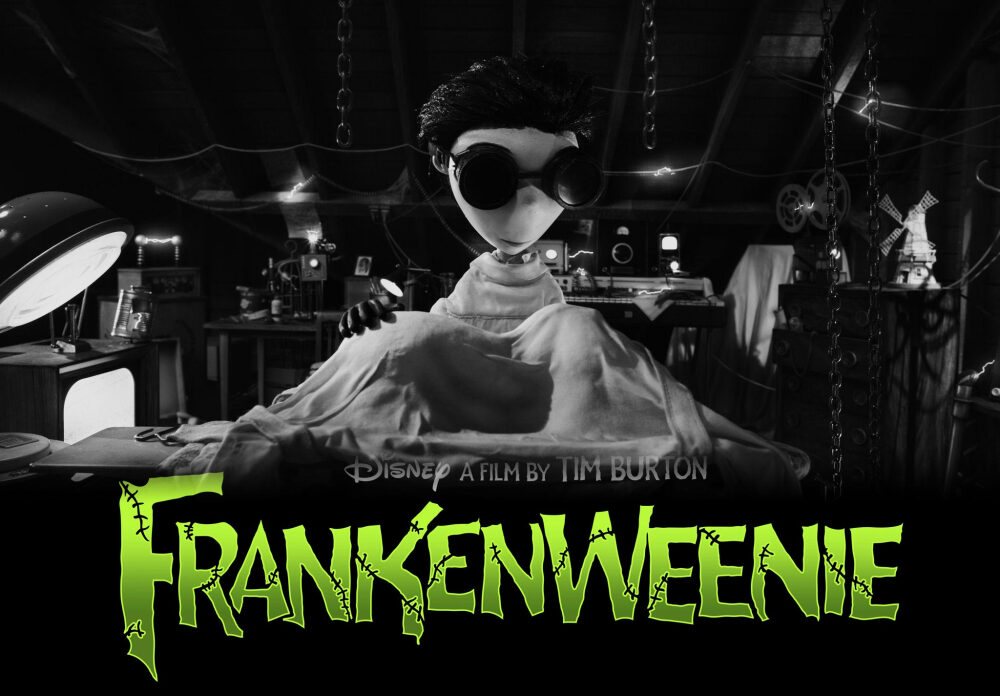 《科学怪狗》(英语：Frankenweenie)是一部于2012年下半年上映的3D黑白奇幻电影。 导演是蒂姆·伯顿。电影是向1931年的电影科学怪人致敬之作。电影中，一个叫维克多的男孩子失去了他的爱犬，然后以科学方法令它复活。电影预定在2012年10月5日在美国上映。它将会是首出在IMAX3D映院上映的黑白电影。