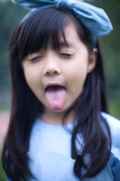 不会拍照、跟安淇尔小天使学着点@一年级