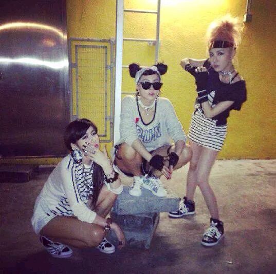 2ne1 Bom.CL.Sandara