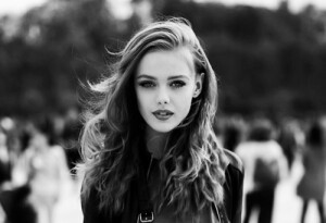  卷发、发型、长发、黑白