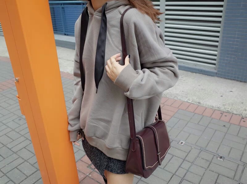 加绒侧拉链大帽子卫衣$52