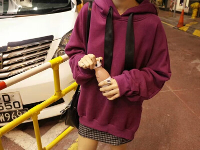 加绒侧拉链大帽子卫衣$52