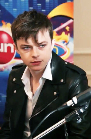 Dane DeHaan 戴涵涵