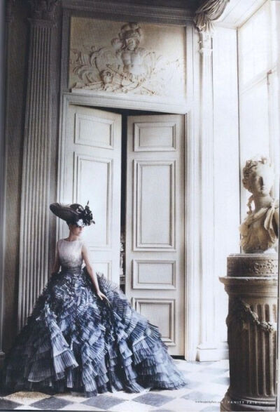 Kristin Stewart in Dior Haute Couture s/s 2012 Vanity Fair July 2012