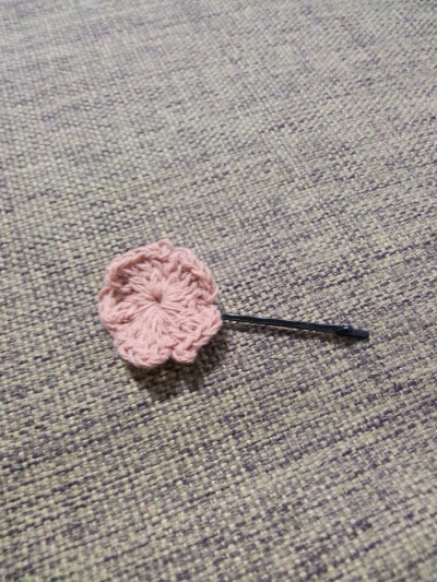 钩针花朵卡子
