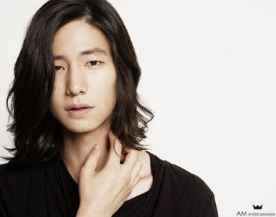 眼迷离。 宋再临 模特 演员