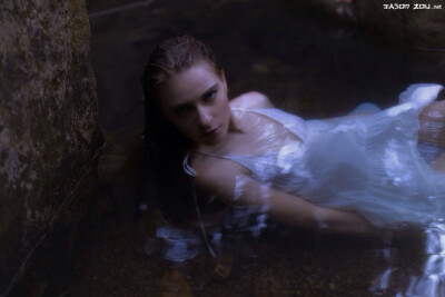 摄像机下的美无关其它