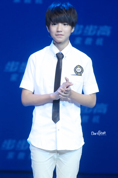 TFBOYS王俊凯 2014.8.26 步步高重庆见面会。cr.LOGO