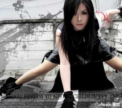 风间雅（真实姓名：王琳）中国著名的COSPLAY爱好者，曾获得2007年中国ChinaJoy CosPlay大赛个人赛冠军。2010年9月被查出患肝癌晚期，于2012年2月13日20点40分辞世，享年30岁。