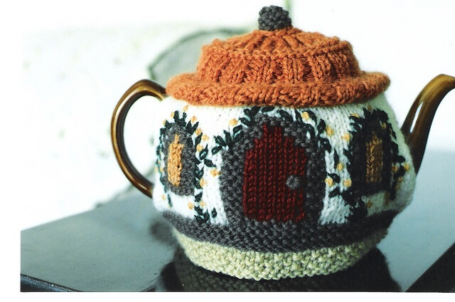 cutest tea cosy ever.