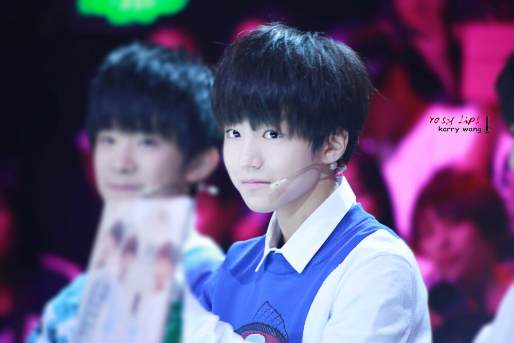 TFBOYS王俊凯 2014.8.28 年代秀。cr.LOGO