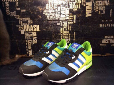 adidas zx700。最新配色，主推款式，低调的豹纹，秋冬特立款