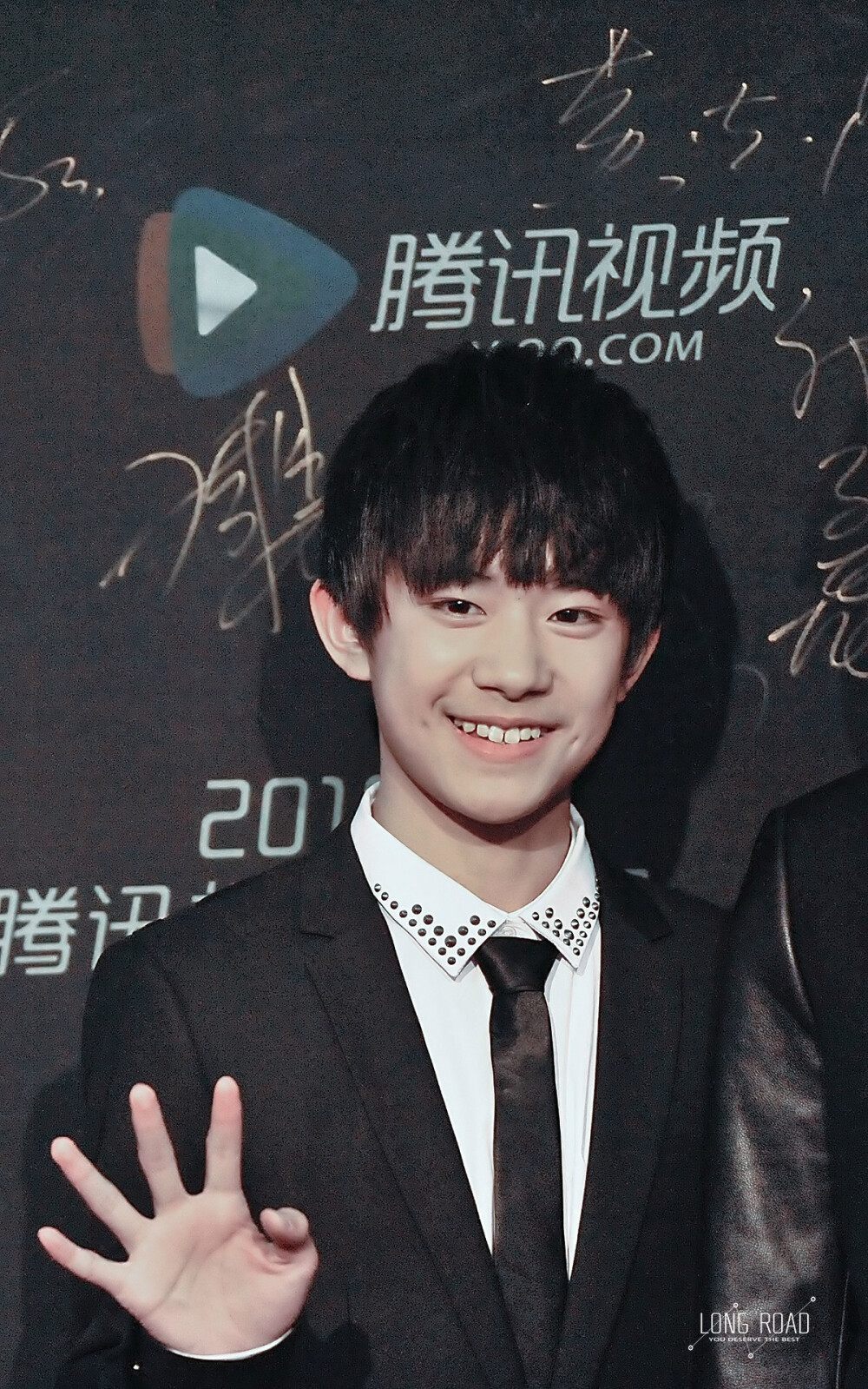 TFBOYS易烊千玺 1 cr:@LongRoad_千玺个站