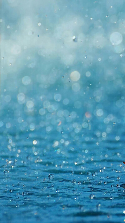 再看一遍 蓝色流连的湖面 这想念 足够跨过天边。。。