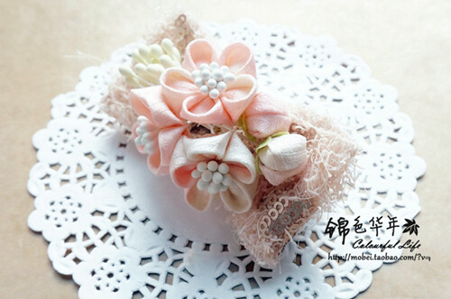 细工花簪 蝴蝶结发夹 https://item.taobao.com/item.htm?id=42451230187