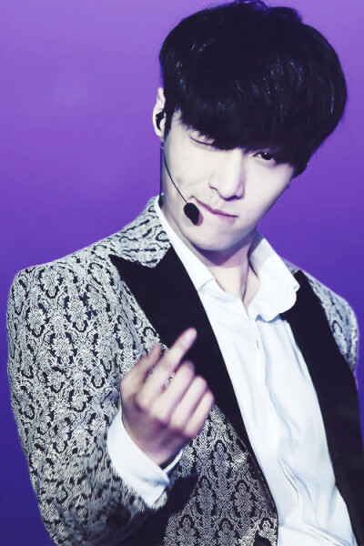 EXO 张艺兴 LAY