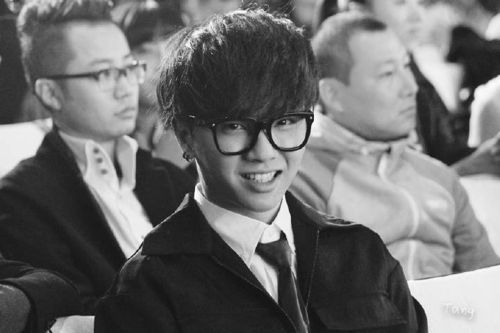 华晨宇 你笑的多美