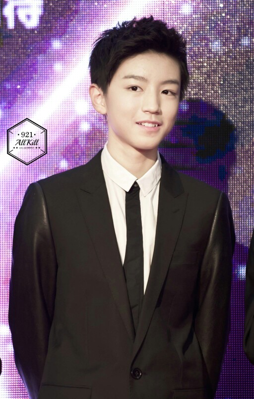 TFBOYS 王俊凯 cr:logo